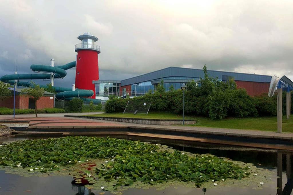 Klein-Tjuecher-Grashaus 4 Upgant-Schott Buitenkant foto