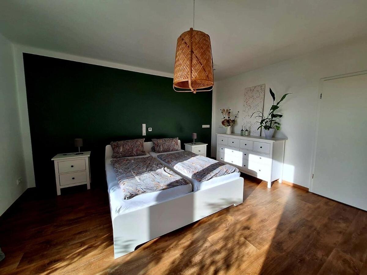 Klein-Tjuecher-Grashaus 4 Upgant-Schott Buitenkant foto